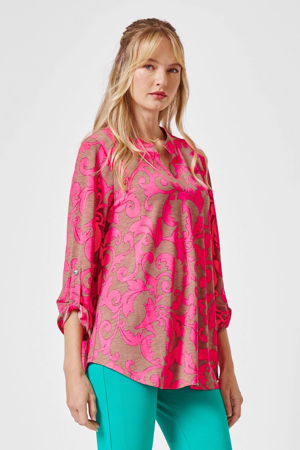 3/4 Sleeve LIZZY MEDALLION Wrinkle Free Blouse