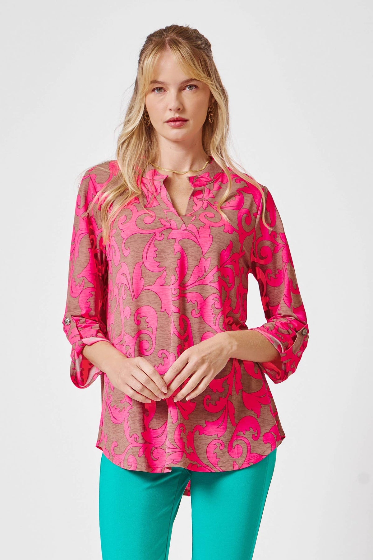 3/4 Sleeve LIZZY MEDALLION Wrinkle Free Blouse