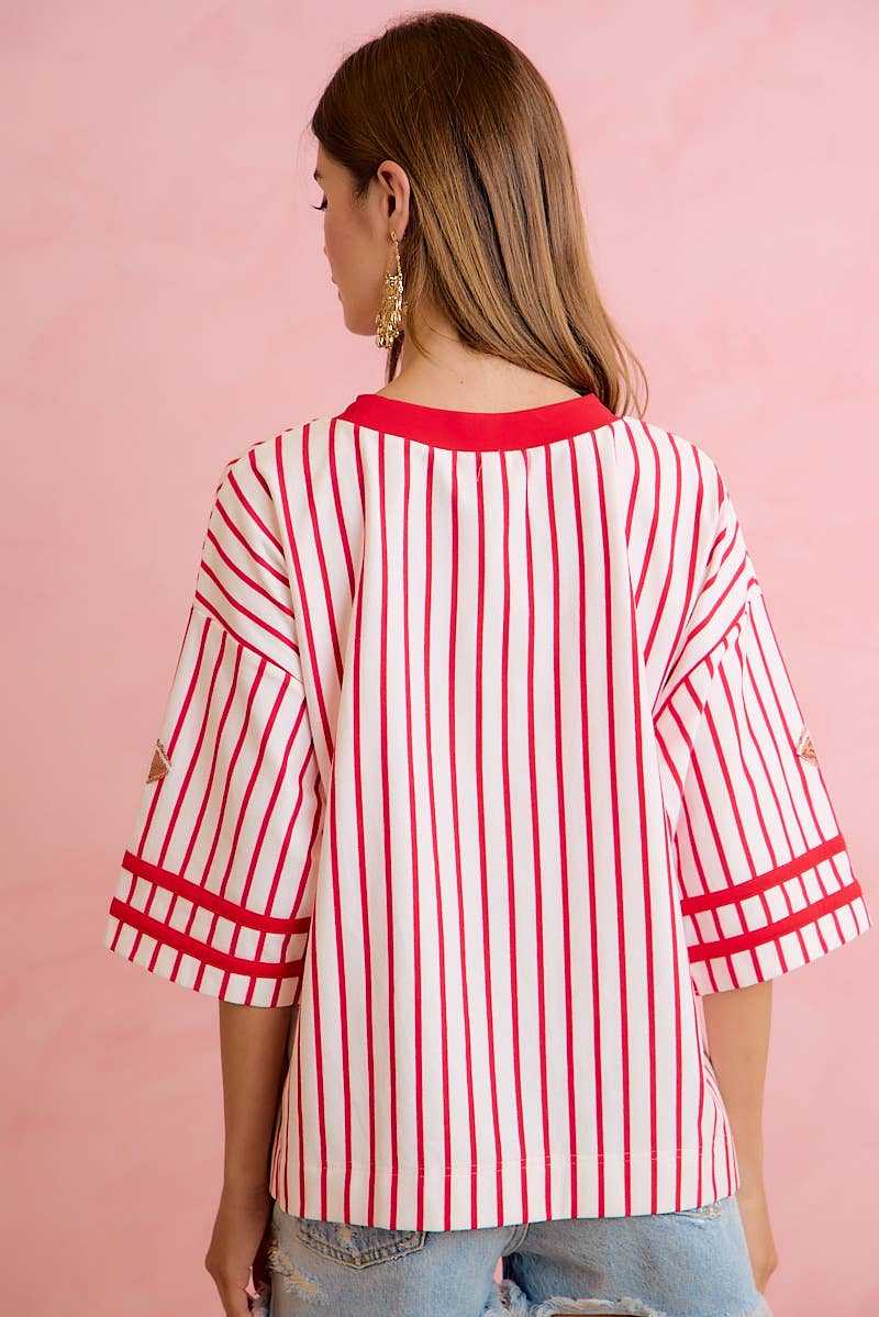 GAMEDAY THEME STRIPE KNIT TOP WITH SLEEVE PATCHED